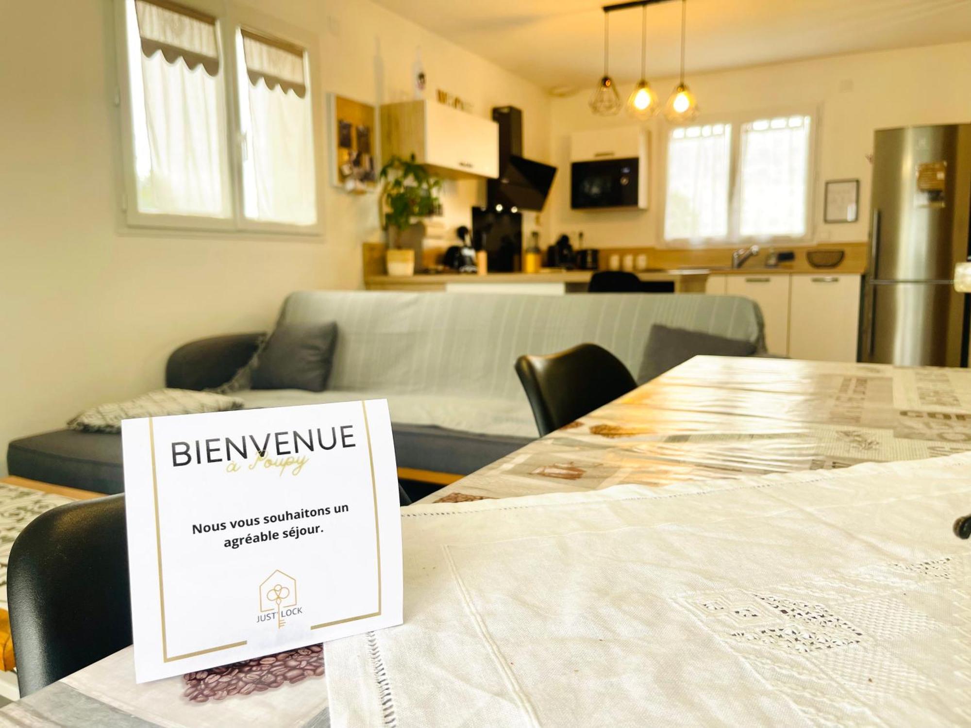 Petite Maison Au Calme Poupry Exterior foto